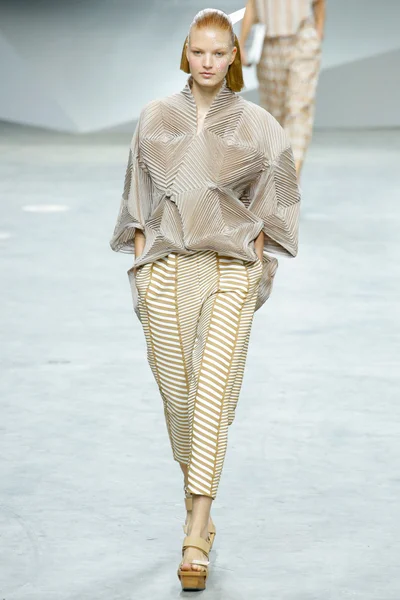 Look 20